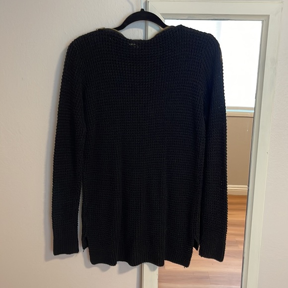 G by Guess sweater - Picture 4 of 6